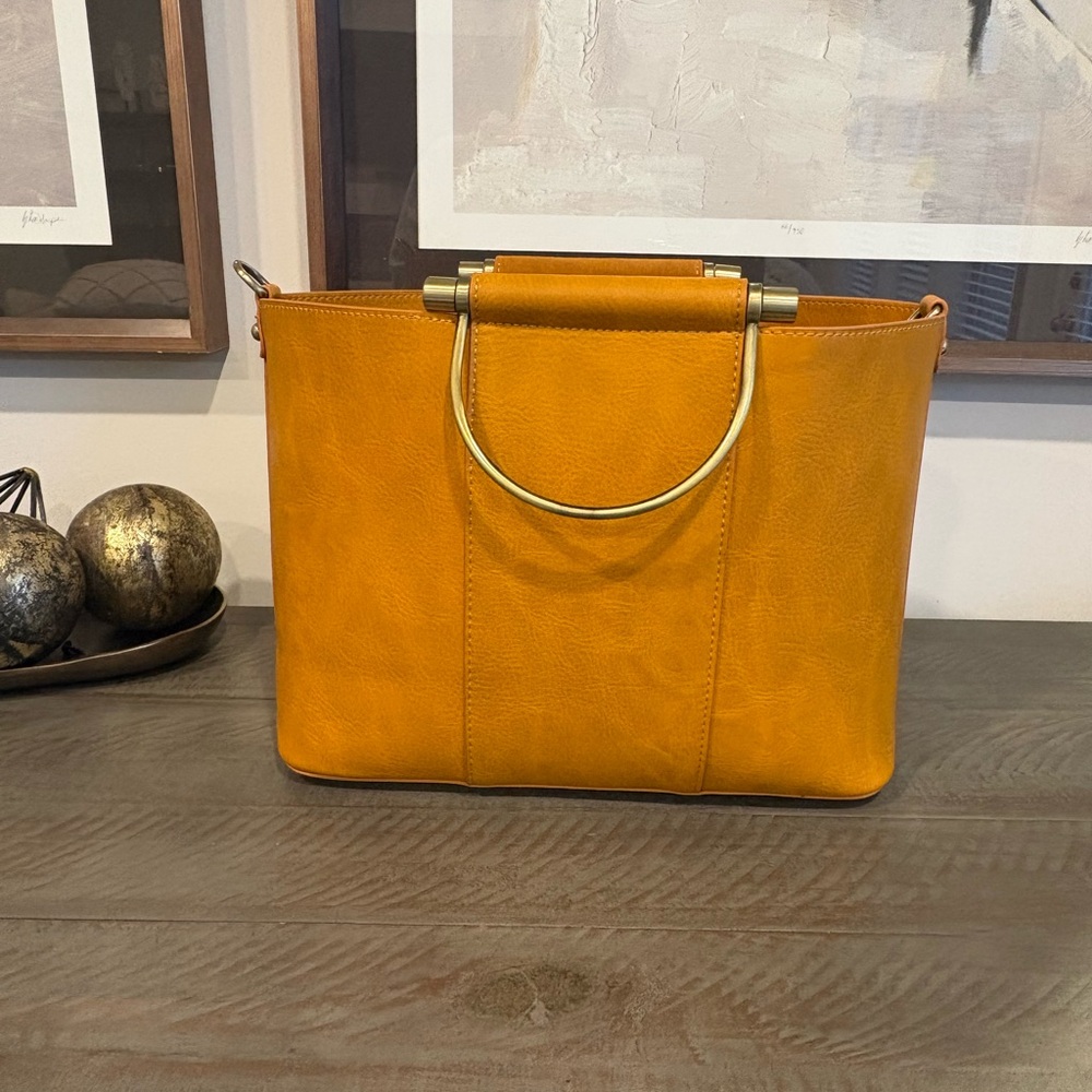 NWOT Altar’d State - Abbedale Purse - Picture 9 of 16